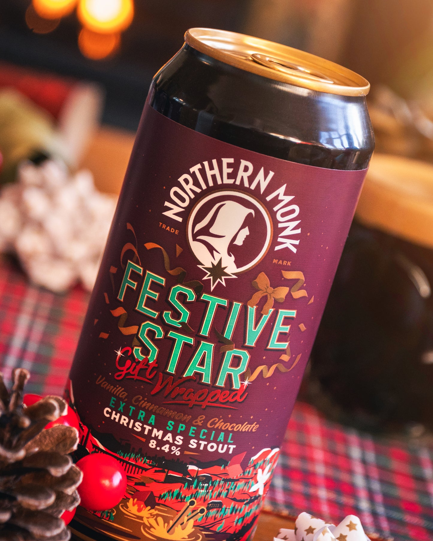 4 PACK // FESTIVE STAR GIFT WRAPPED // EXTRA SPECIAL CHRISTMAS STOUT // 8.4%
