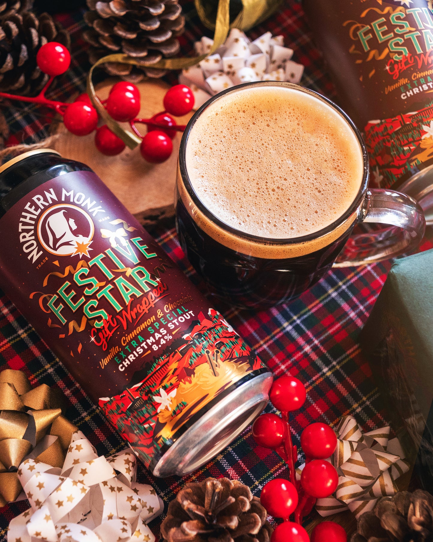4 PACK // FESTIVE STAR GIFT WRAPPED // EXTRA SPECIAL CHRISTMAS STOUT // 8.4%