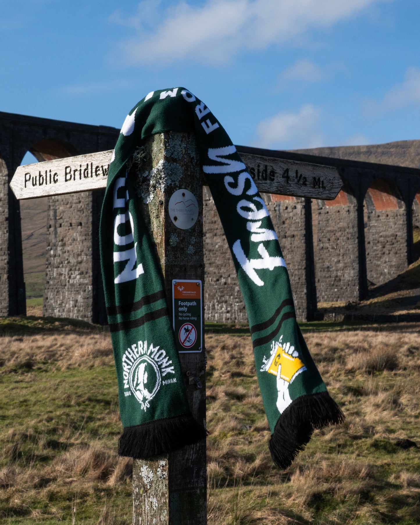 SCARF // FRESH FROM THE NORTH