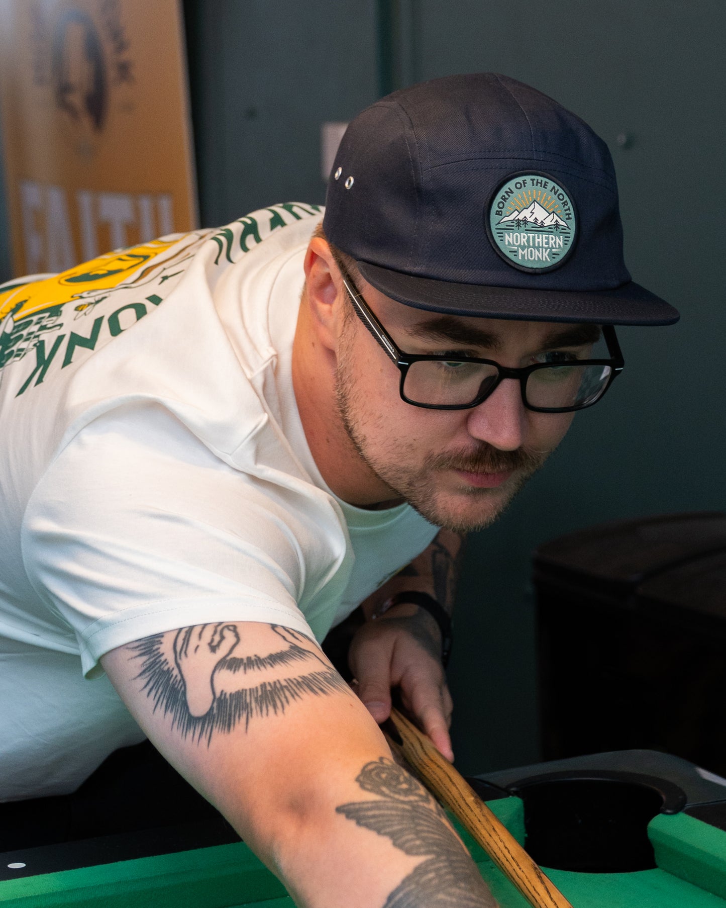 NAVY PANEL CAP WITH CIRCLE PATCH