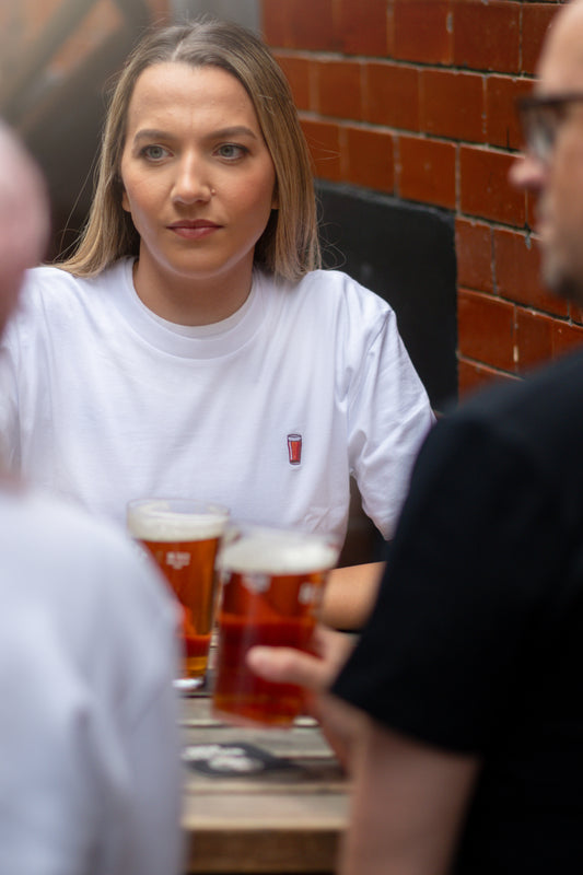 WHITE EMBROIDERED CASK YORKSHIRE ICONS TEE