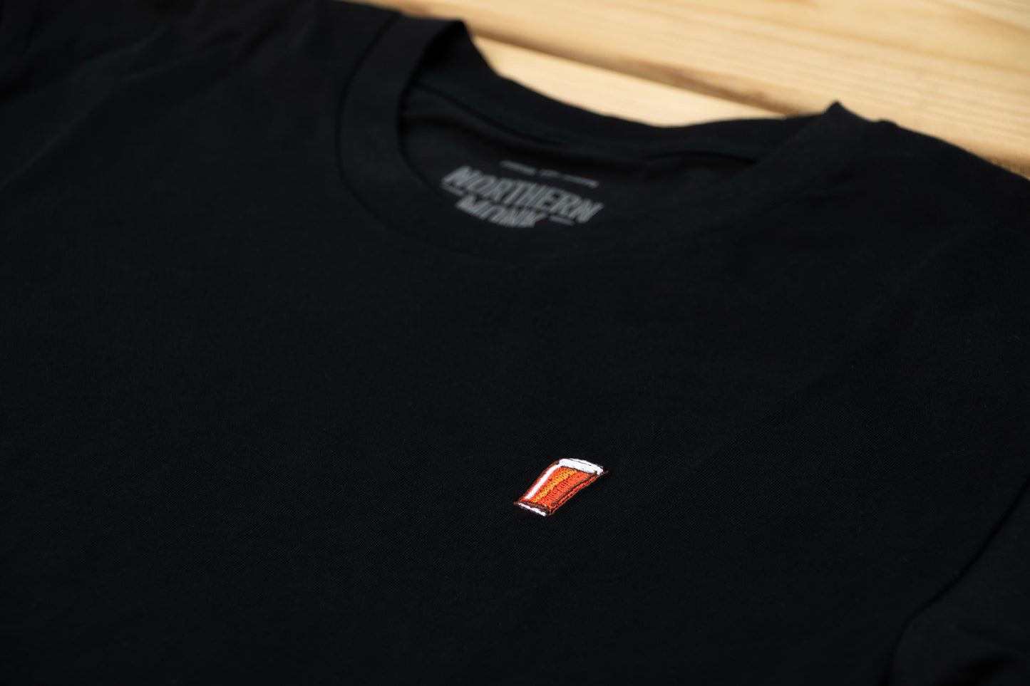 BLACK EMBROIDERED CASK YORKSHIRE ICONS TEE